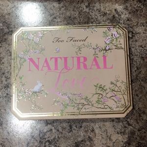Too faced pallet